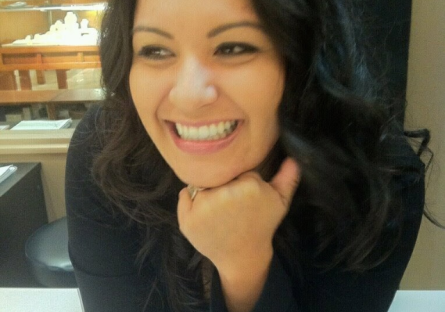 Sarah Nunez in her previous work at a jewelry store