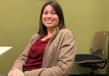 Phoenix College student Amy May partners with El Mercado Thrift for a clothes donation drive