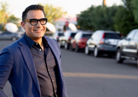 Award-winning architecht and designer Oscar De la salas will give the commencement keynote address for Phoenix College's graduation ceremony